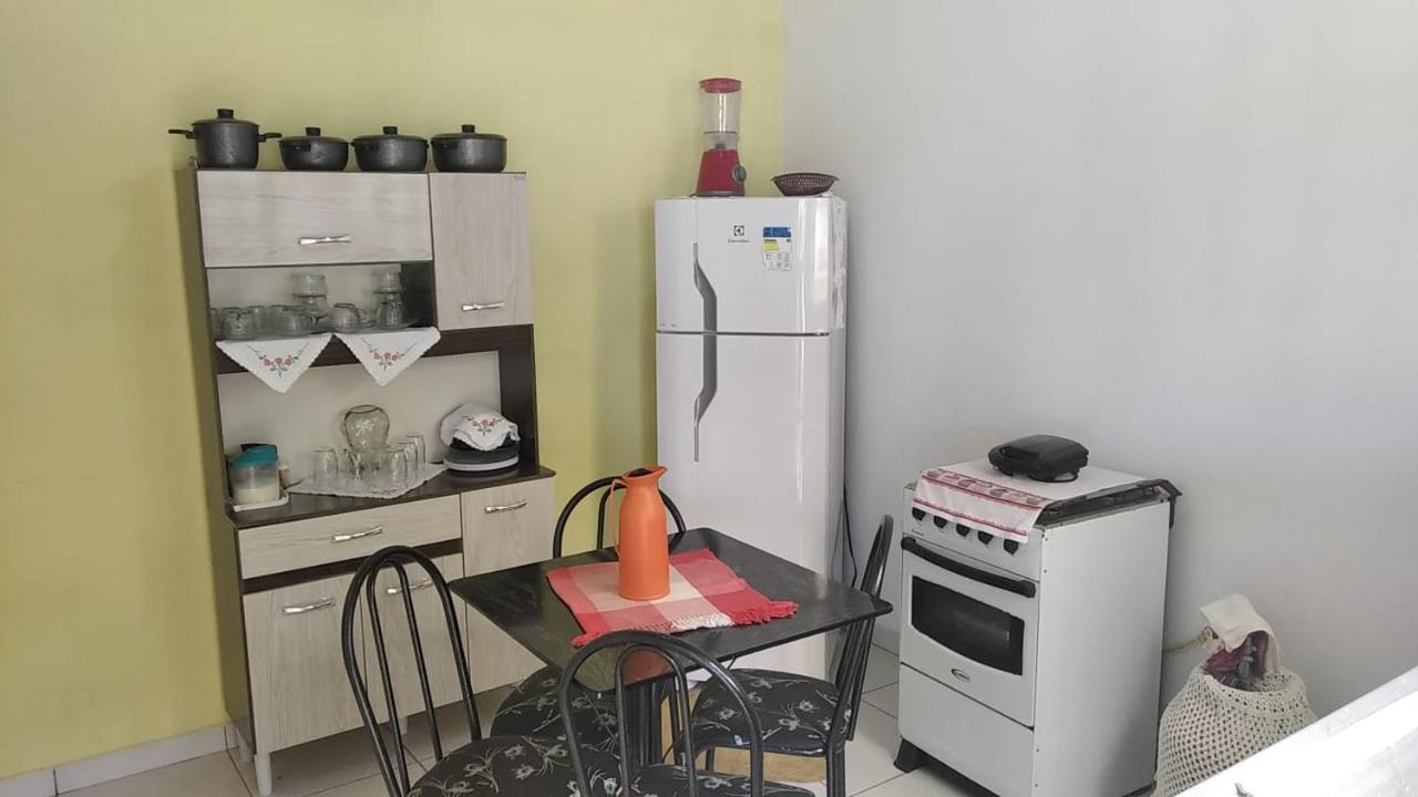 Апартаменти Residencial Pingos De Luz Алту-Параїзу-ді-Гояс Екстер'єр фото